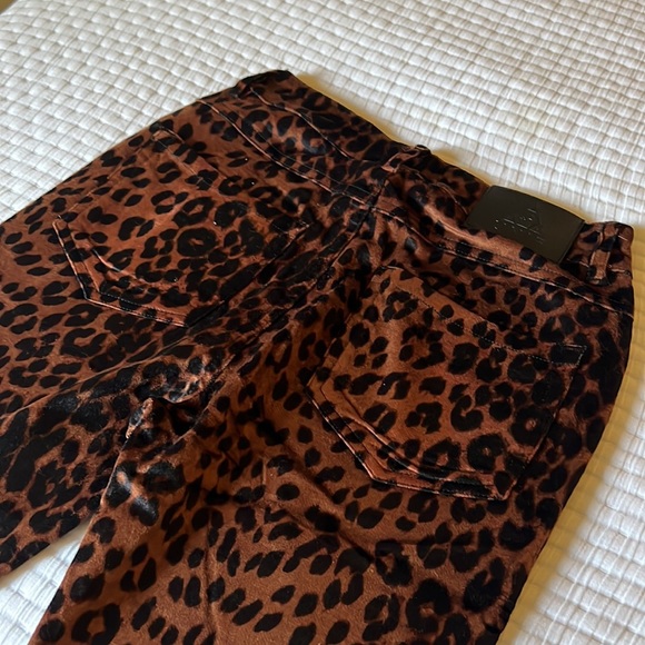 Unif high waisted leopard velvet pants 24 - Picture 3 of 4
